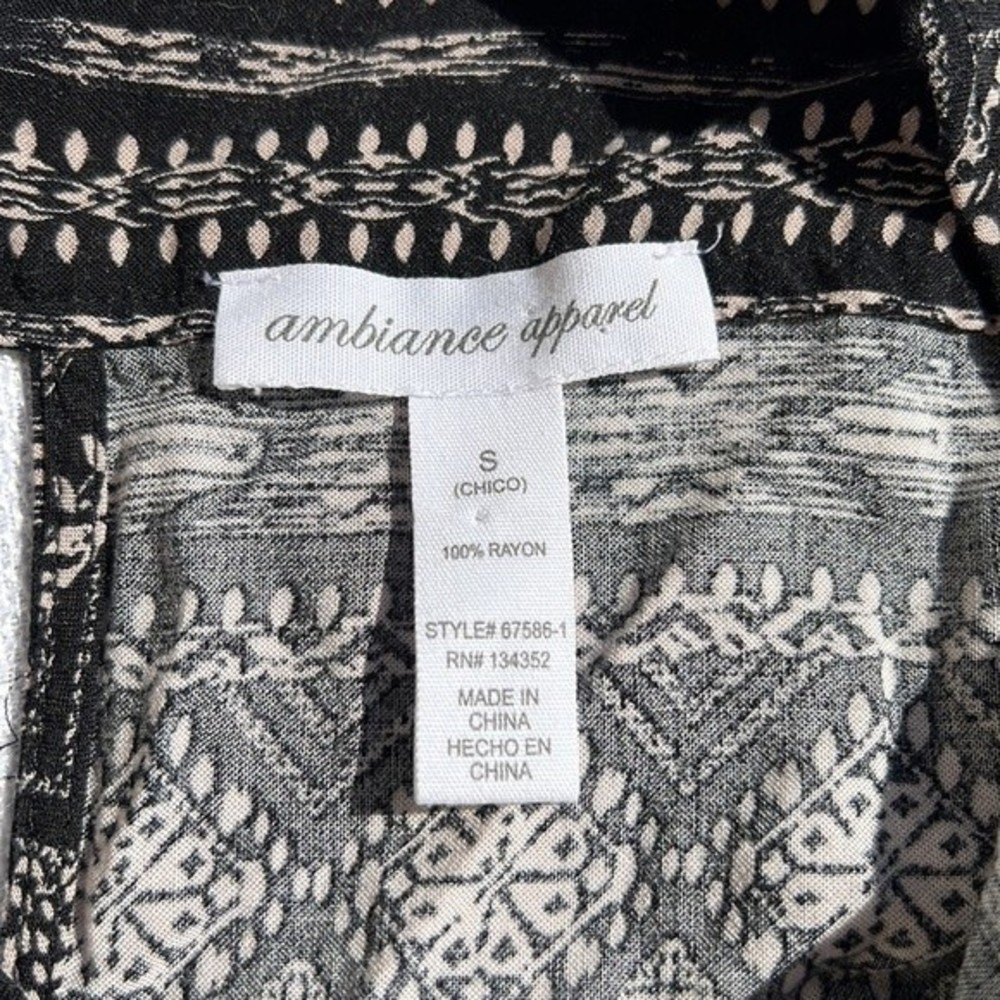 Ambiance Apparel | Open Back Romper | size S - Picture 4 of 5